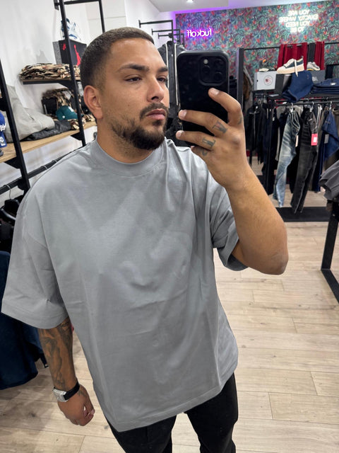 T-shirt over 16G