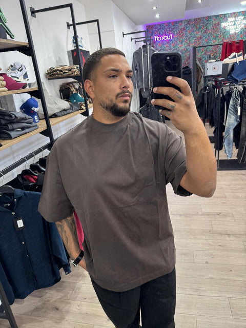 T-shirt over 16G
