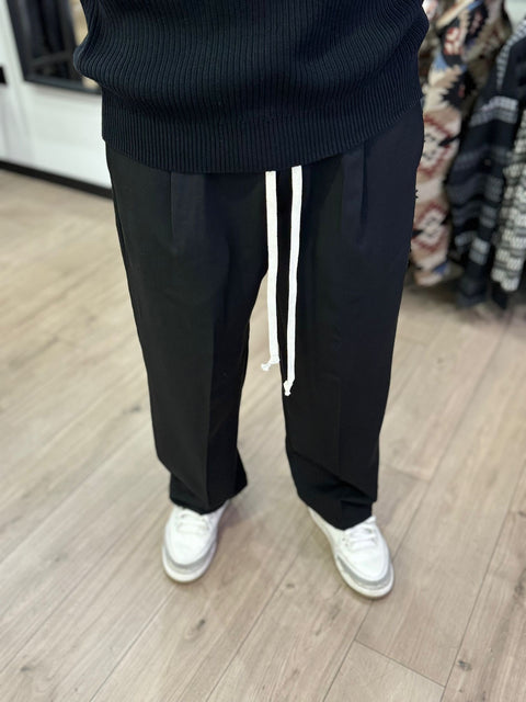 Pantalone liscio fondo ampio 094