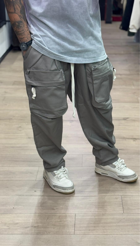 Pantalone cargo frontale 03