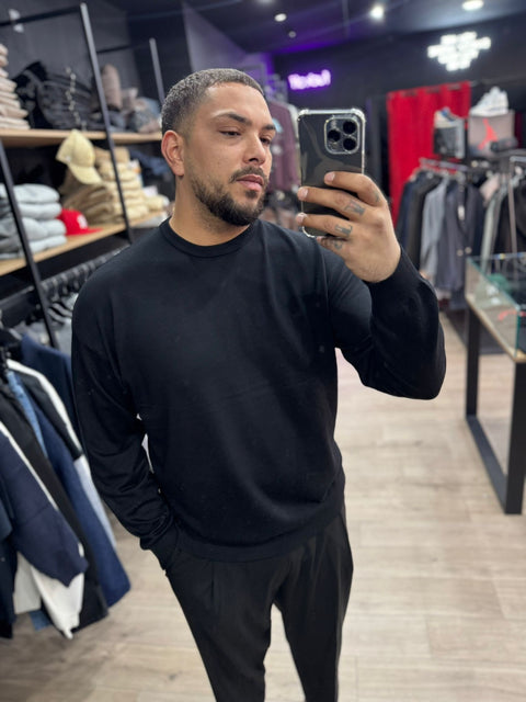 Maglione Total Black W040