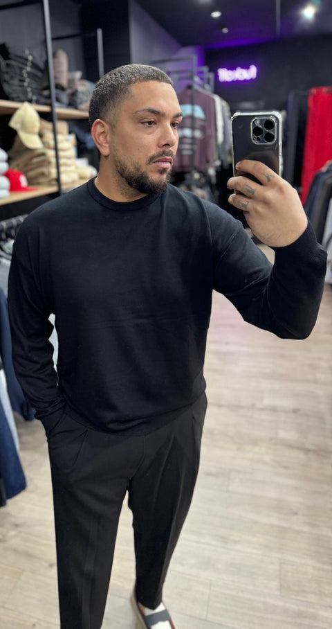 Maglione Total Black W040