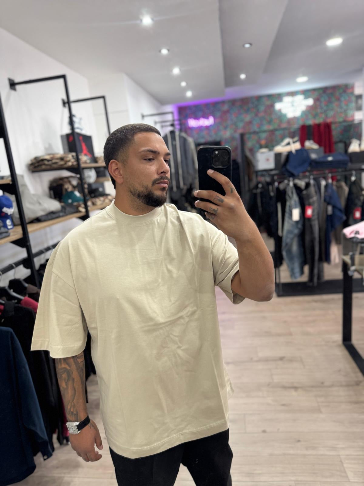 T-shirt over 16G