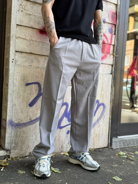 Pantalone liscio fondo ampio