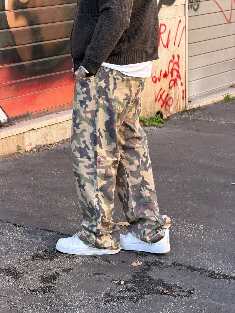 Jeans baggy mimetico